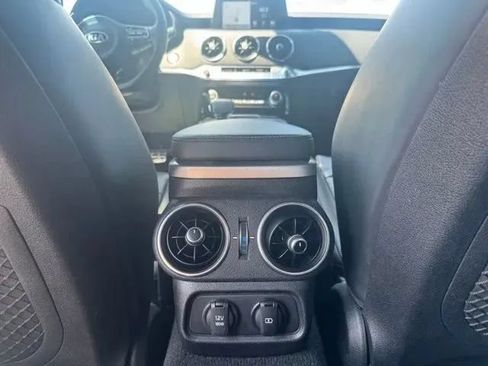 Used 2021 Kia Stinger GT2 AWD/4WD image 20