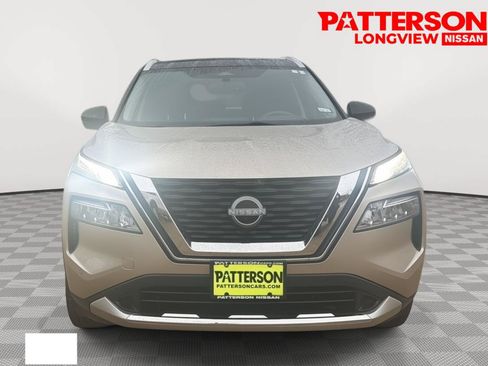 Used 2023 Nissan Rogue Platinum w/ Platinum Premium Package FWD image 2