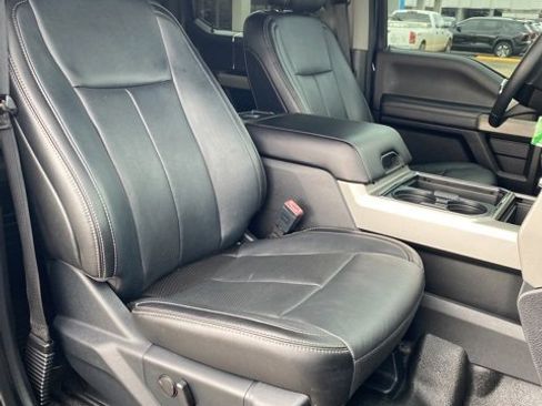 Used 2020 Ford F250 Lariat w/ Lariat Value Package image 27