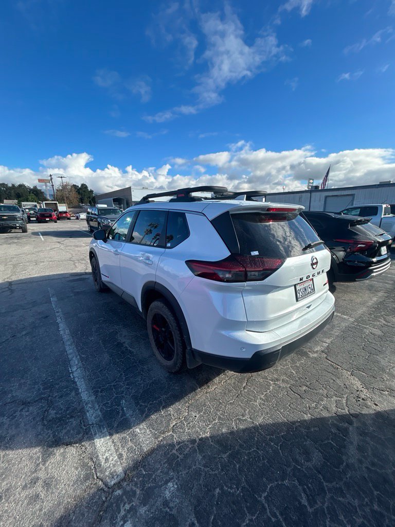 Used 2025 Nissan Rogue SV w/ Rock Creek Premium Package AWD/4WD image 7
