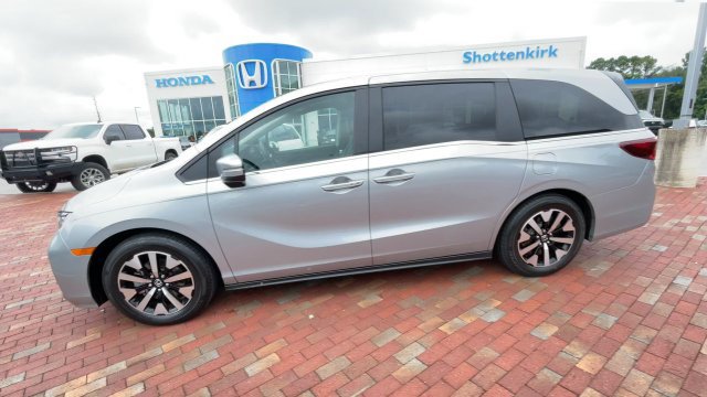 Certified 2025 Honda Odyssey EX-L image 6