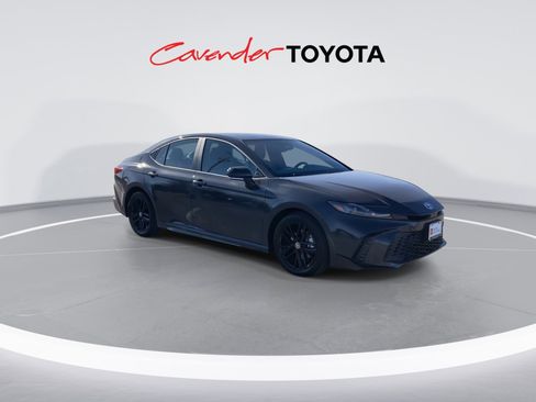 Certified 2026 Toyota Camry SE image 2