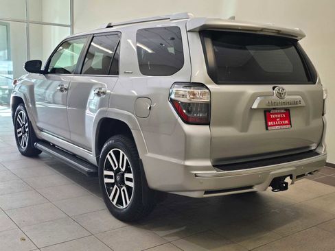 Used 2022 Toyota 4Runner Limited AWD/4WD image 4