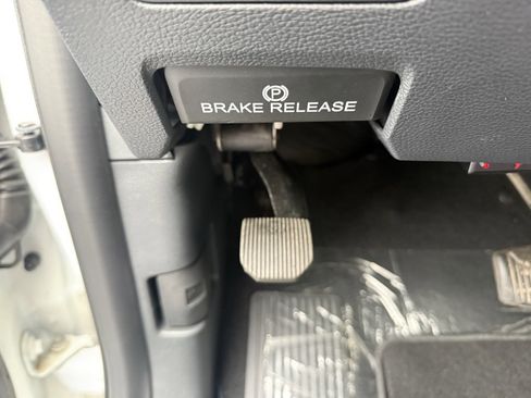 Used 2022 Ford F250 Lariat w/ Lariat Ultimate Package image 18