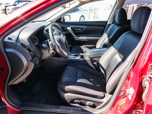 Used 2017 Nissan Altima 2.5 SR w/ Midnight Edition Package FWD image 19