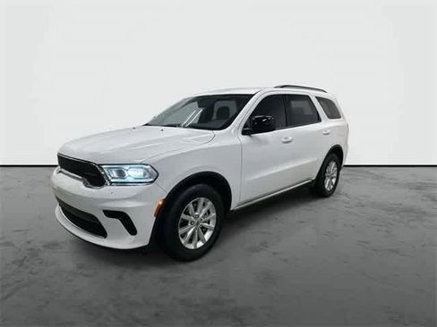 Used 2023 Dodge Durango SXT image 8
