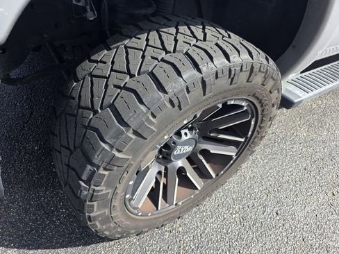 Used 2014 Ford F350 Lariat image 10