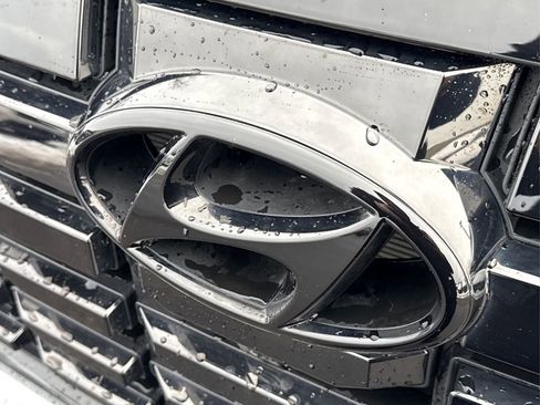 Used 2024 Hyundai Palisade Limited image 14