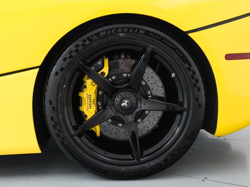 Used 2014 Ferrari LaFerrari image 55