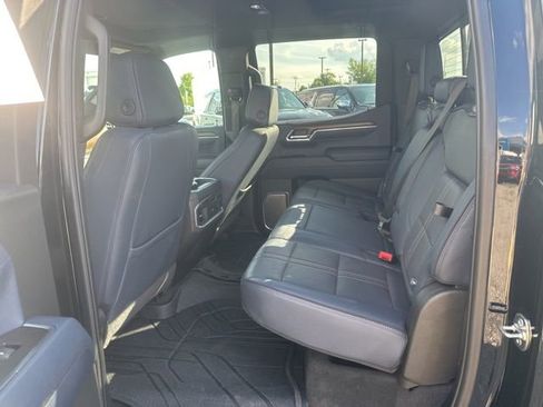 Used 2025 Chevrolet Silverado 1500 High Country w/ High Country Premium Package AWD/4WD image 28