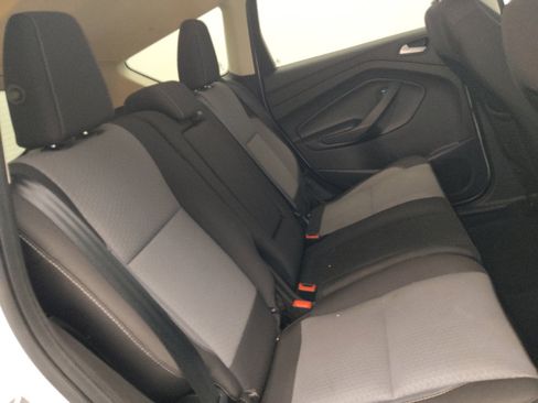 Used 2019 Ford Escape SE FWD image 19