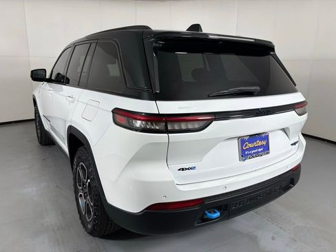 Used 2022 Jeep Grand Cherokee Trailhawk image 6