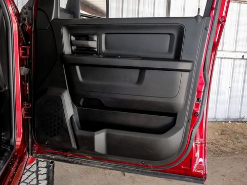 Used 2024 RAM 3500 Tradesman w/ Chrome Appearance Group AWD/4WD image 46