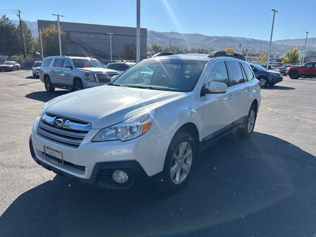 Used 2013 Subaru Outback 2.5i Premium AWD/4WD image 14