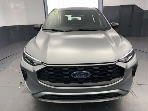 Used 2024 Ford Escape ST-Line image 8