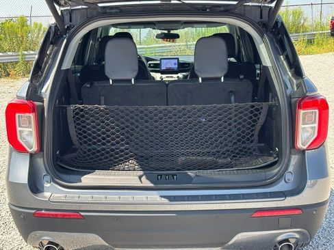 Used 2024 Ford Explorer XLT w/ Equipment Group 202A AWD/4WD image 11