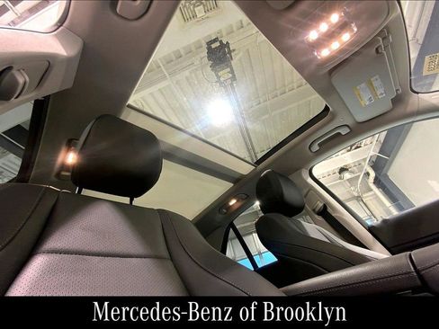 Used 2023 Mercedes-Benz GLE 350 4MATIC image 17