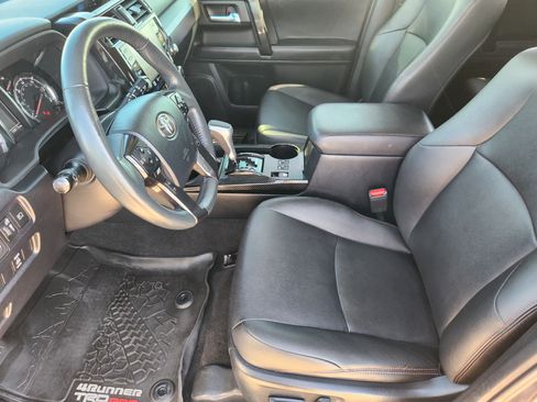 Used 2020 Toyota 4Runner TRD Pro AWD/4WD image 13