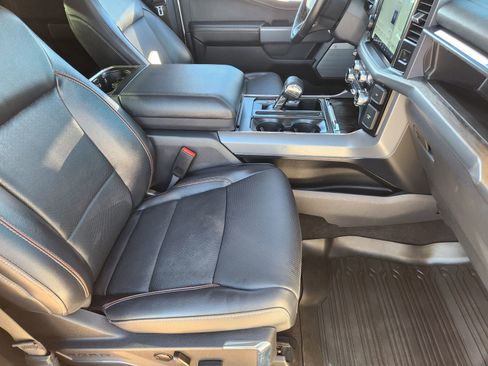 Used 2023 Ford F150 Lariat w/ Trailer Tow Package image 18