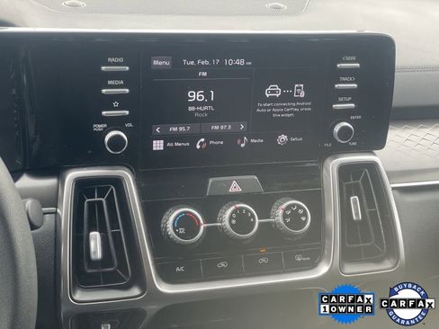 Used 2023 Kia Sorento LX image 17