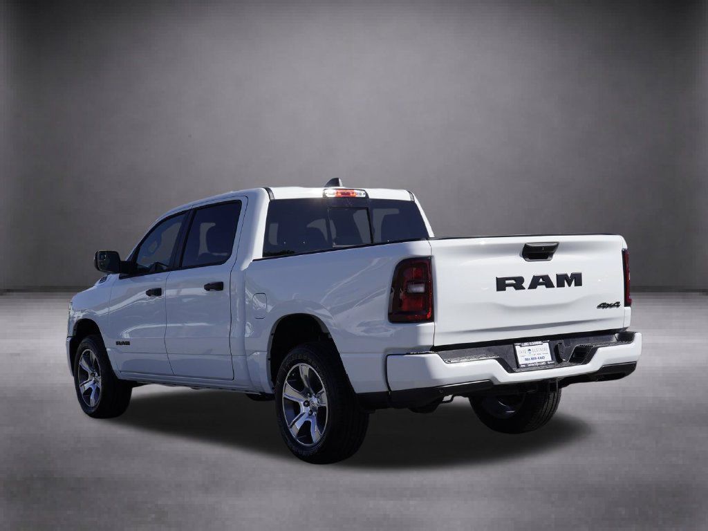 New 2026 RAM 1500 Express AWD/4WD image 7