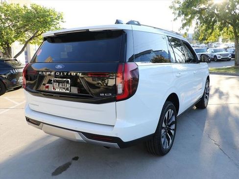 New 2025 Ford Expedition Platinum w/ Platinum Ultimate Package image 5