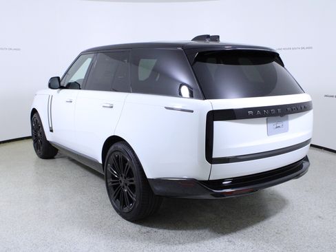 New 2026 Land Rover Range Rover SE image 5