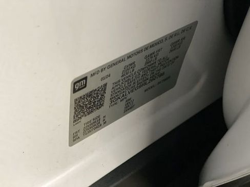 Certified 2024 GMC Terrain SLT w/ Infotainment Package II image 41