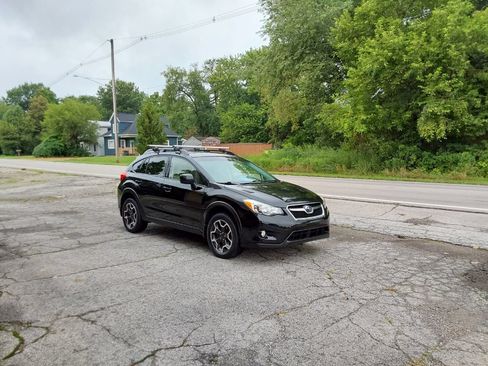 Used 2014 Subaru Crosstrek 2.0i Limited AWD/4WD image 5