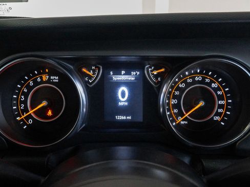 Used 2022 Jeep Wrangler Sport S image 26