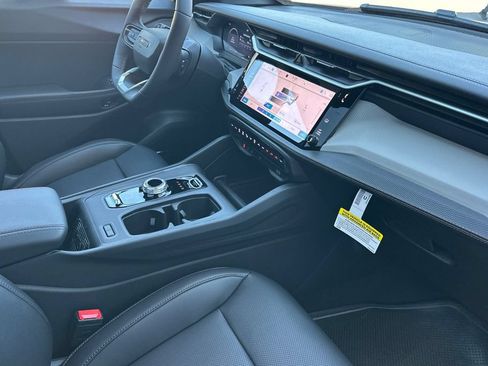 New 2026 Jeep Cherokee Limited AWD/4WD image 16