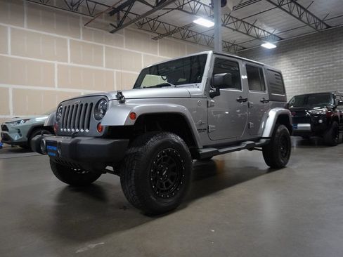 Used 2013 Jeep Wrangler Unlimited Sport AWD/4WD image 2
