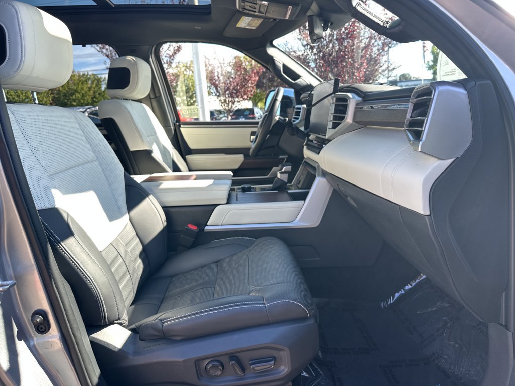 Used 2024 Toyota Tundra Capstone AWD/4WD image 17