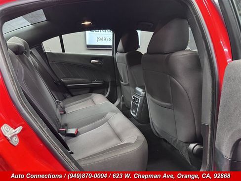 Used 2022 Dodge Charger SXT RWD image 8