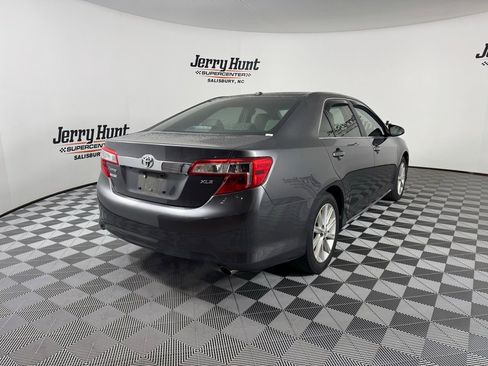 Used 2013 Toyota Camry XLE image 8