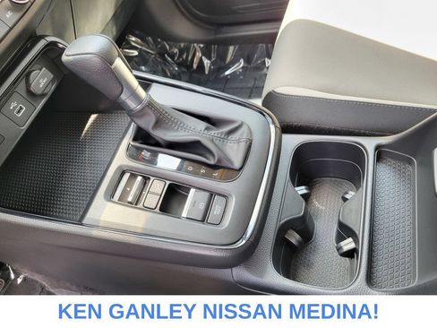Used 2023 Honda CR-V LX image 27