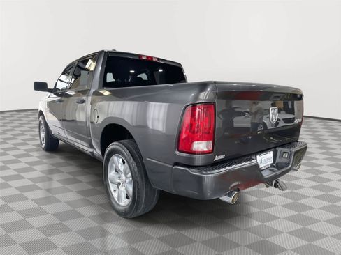 Used 2019 RAM 1500 Express w/ Express Value Package AWD/4WD image 9