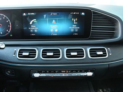 Used 2020 Mercedes-Benz GLE 350 4MATIC w/ 3rd Row Seat Package image 17