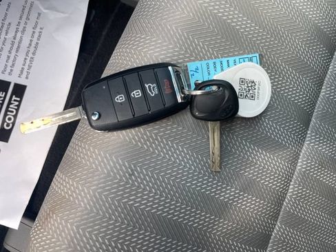 Used 2019 Kia Sportage LX AWD/4WD image 30