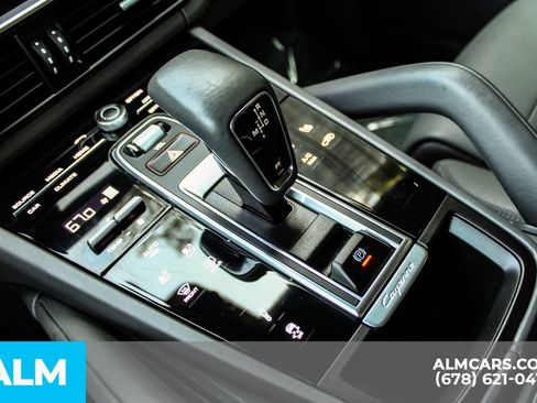 Used 2022 Porsche Cayenne GTS AWD/4WD image 37