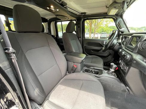 Used 2022 Jeep Gladiator Sport AWD/4WD image 29