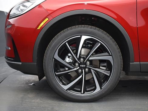 New 2025 Lincoln Corsair Reserve image 8