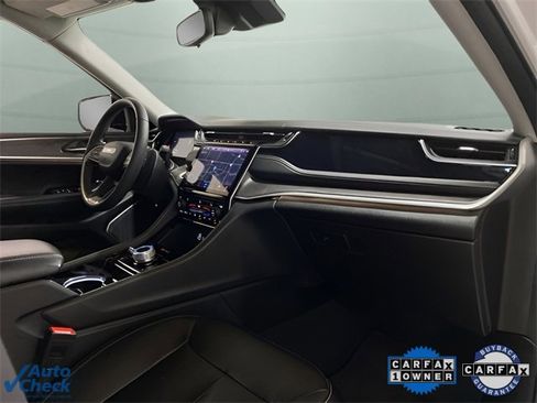 Used 2022 Jeep Grand Cherokee Limited 4xe image 19