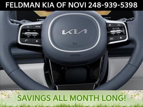 New 2026 Kia Carnival EX image 23