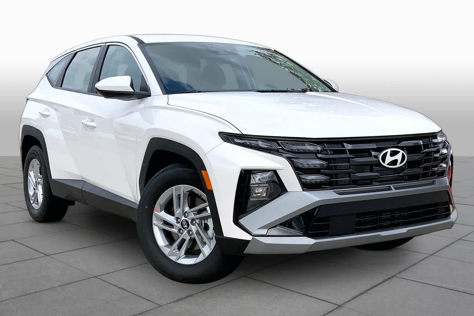 New 2026 Hyundai Tucson SE FWD image 2