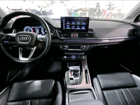 Used 2021 Audi Q5 Prestige w/ Prestige Package image 15