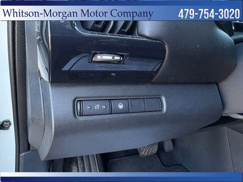 Used 2022 Nissan Pathfinder SV FWD image 17