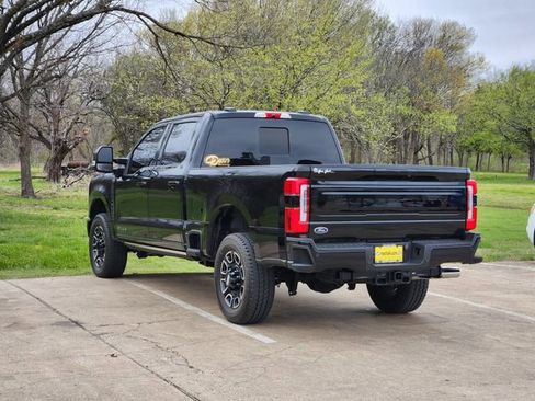 Used 2025 Ford F250 Platinum w/ FX4 Off-Road Package AWD/4WD image 4