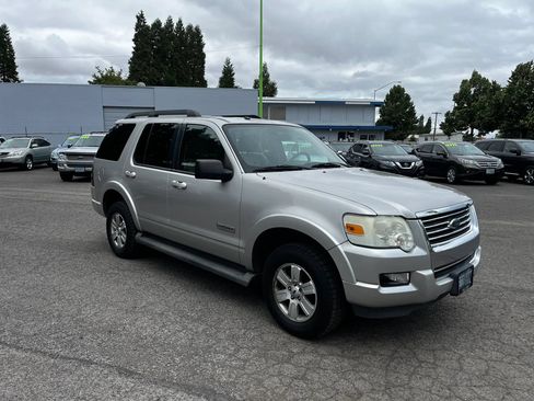 Used 2008 Ford Explorer XLT RWD image 1
