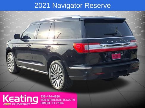 Used 2021 Lincoln Navigator Reserve w/ Luxury Package image 2
